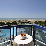 Bellevue 4* Бибионе