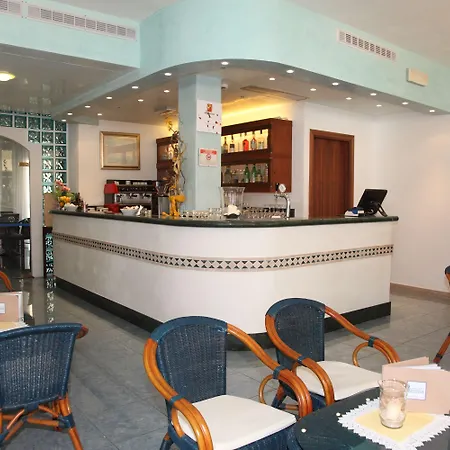 מלון Bellevue 4*