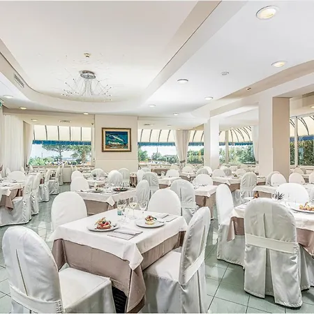 Bellevue 4* Бибионе