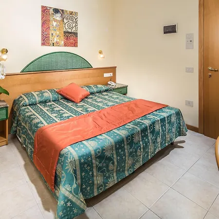 Отель Bellevue 4*