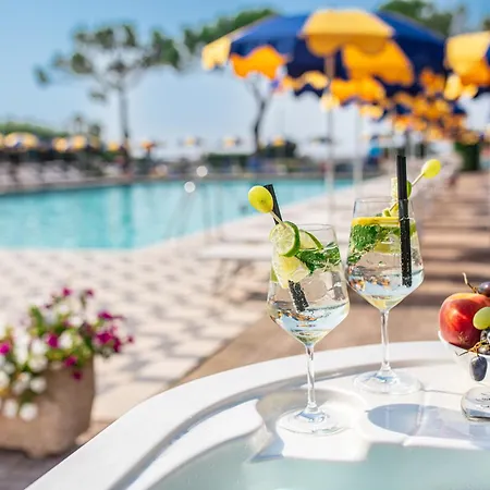 Отель Bellevue 4*