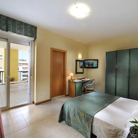 Bellevue מלון 4*